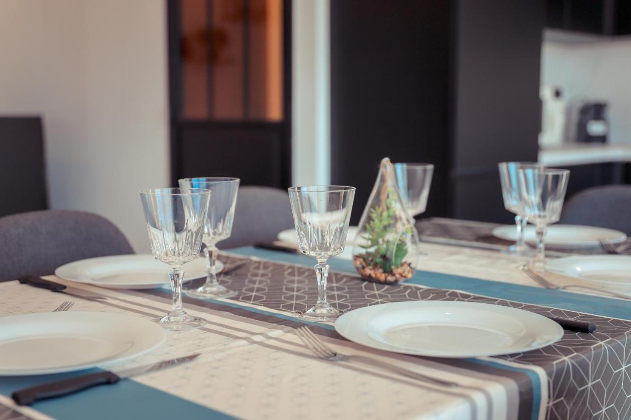 Chic Appart Du Port Fréjus エクステリア 写真