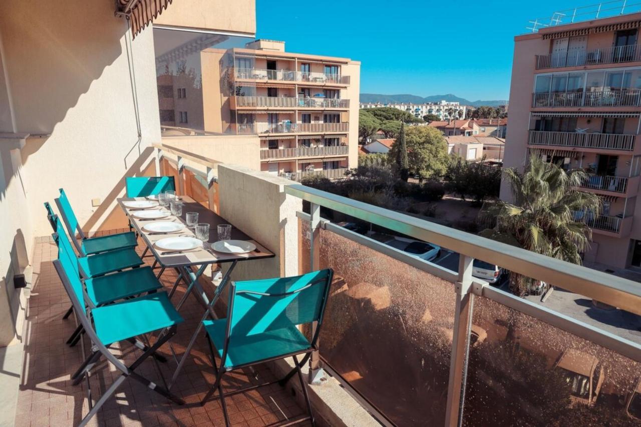 Chic Appart Du Port Fréjus エクステリア 写真